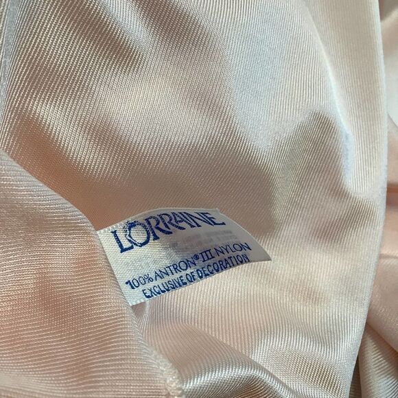 Vintage Lorraine Angel Sleeve Long Nylon Robe Peignoir Silky Floral Appliqué USA - Picture 13 of 16